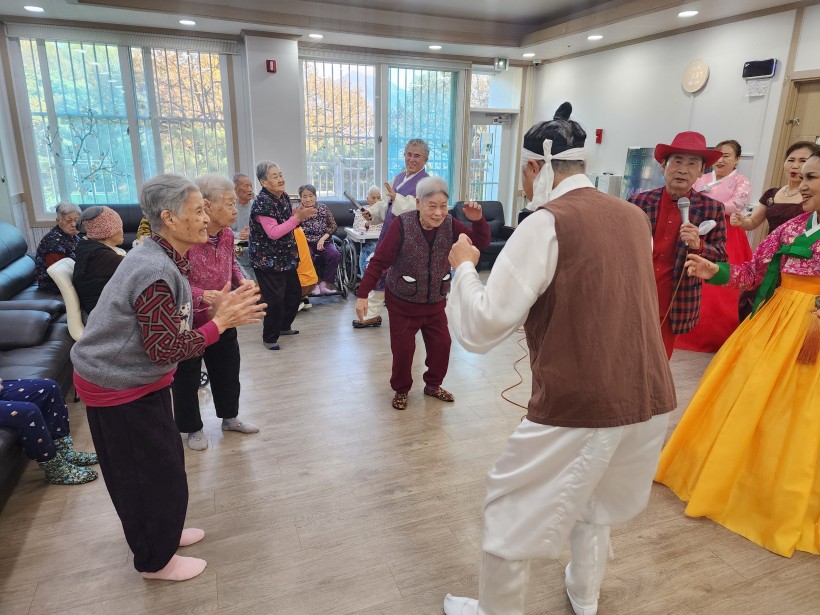 d1c110345288e826434bdefd000e312d_1764814